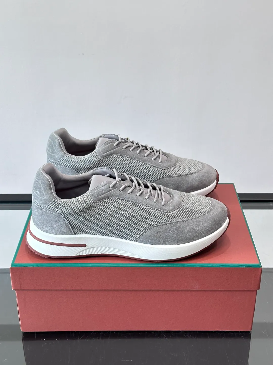 Men's men's shoes 💰p580 "Loro men's shoes 💰pian＊" Week End Walk series sports shoes, using exclusive raw materials, mesh upper + suede stitching, breathable and comfortable, rubber soles with strong grip, suitable for commuting and casual outings. Low-key high-end gray tone, versatile suit or casual wear, size: 39-44 (customized at 38.45.46)